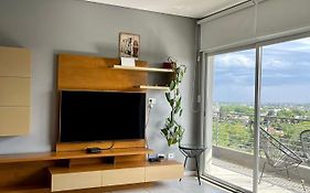 Departamento moderno y céntrico con Parking subterráneo incluido!